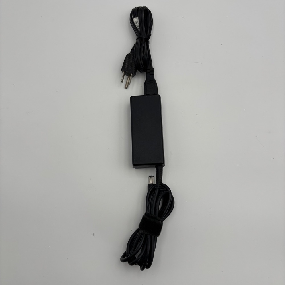 HP Laptop Power Supply Unisex OS Black Excellent 608425-001 65W AC Adapter